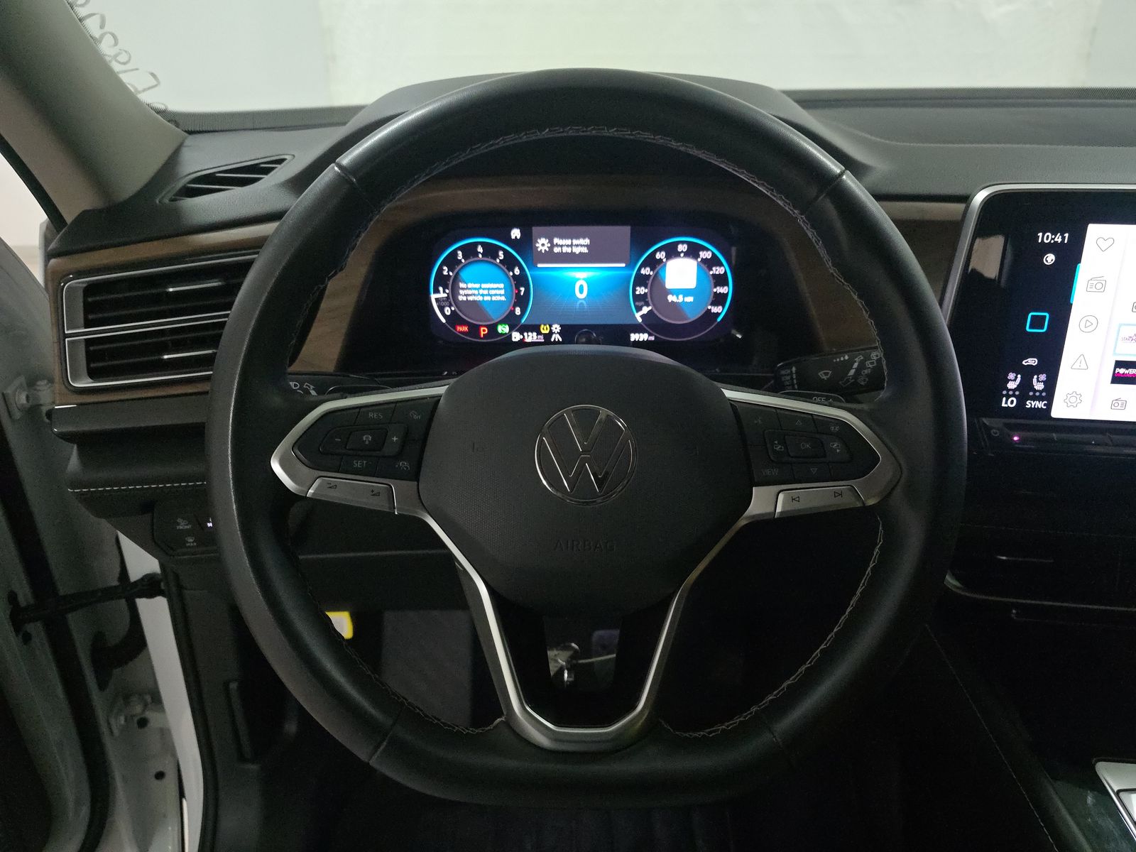 2024 Volkswagen Atlas 2.0T SE FWD