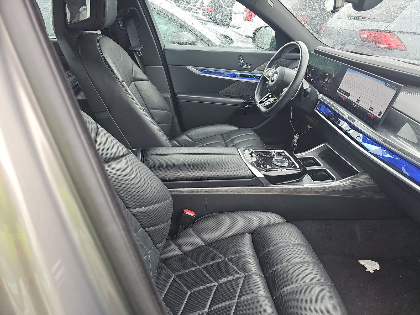 2025 BMW 7 Series 740i RWD