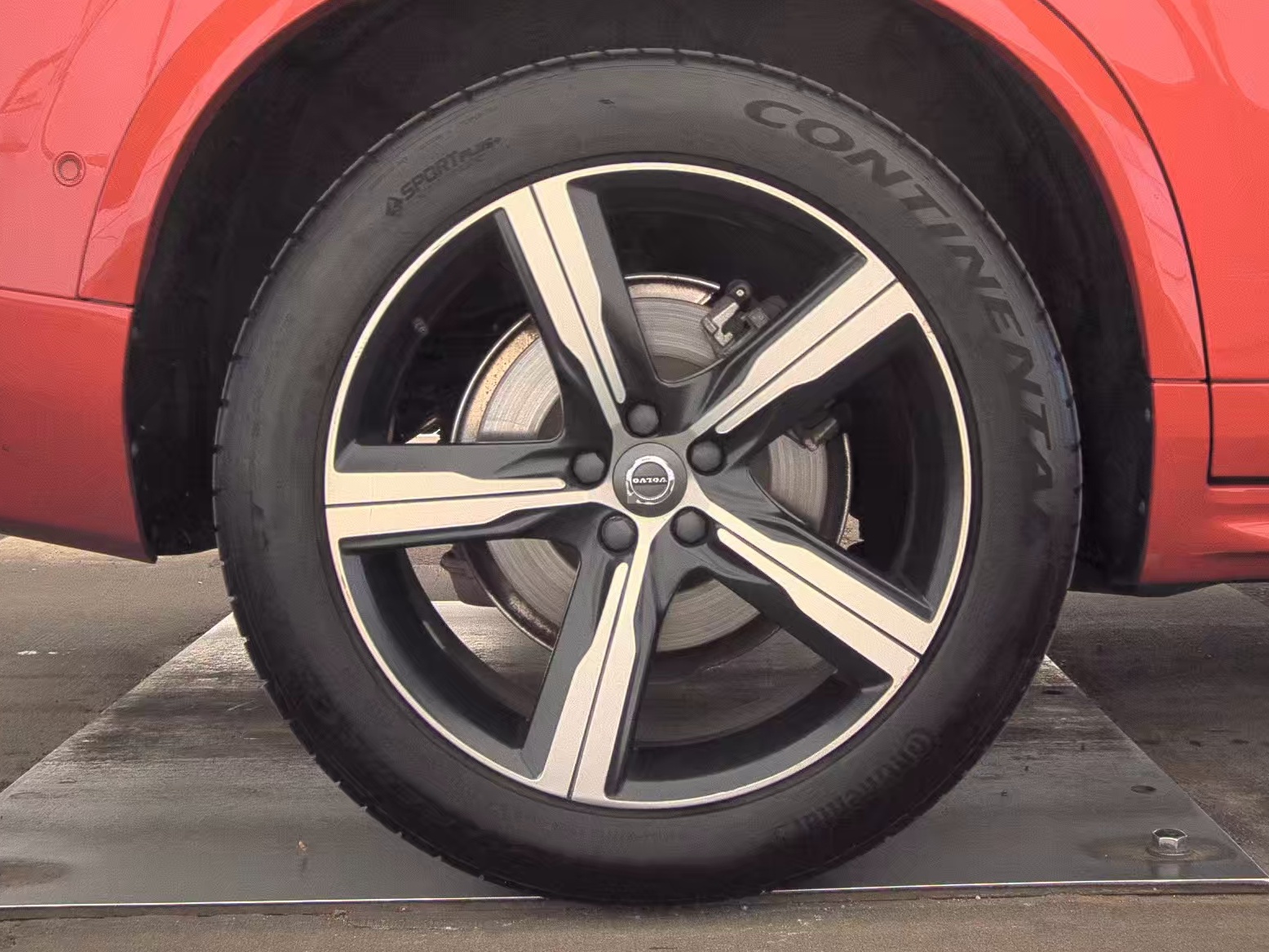 2019 Volvo XC90 T6 R-Design AWD