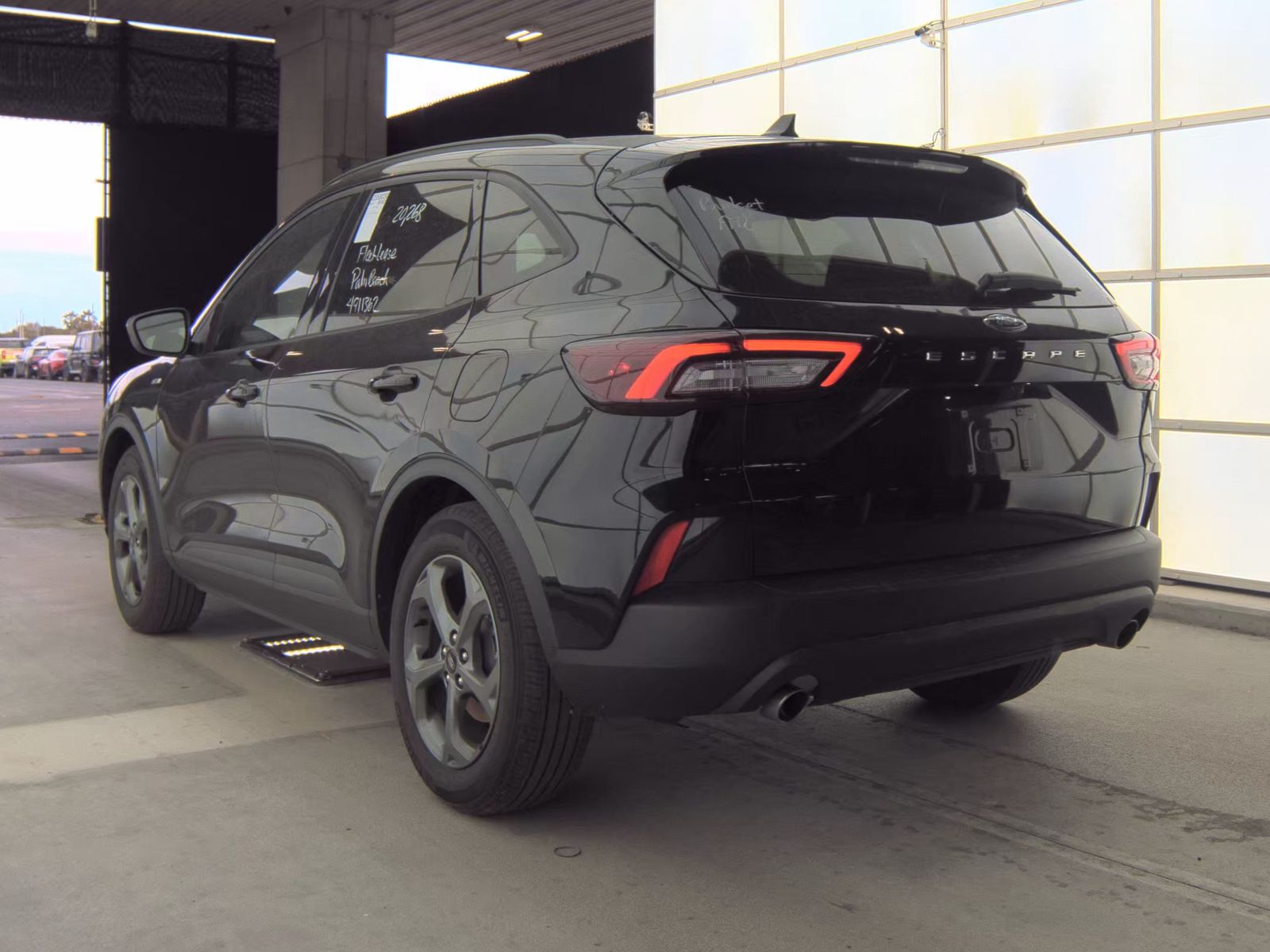 2025 Ford Escape ST-Line FWD