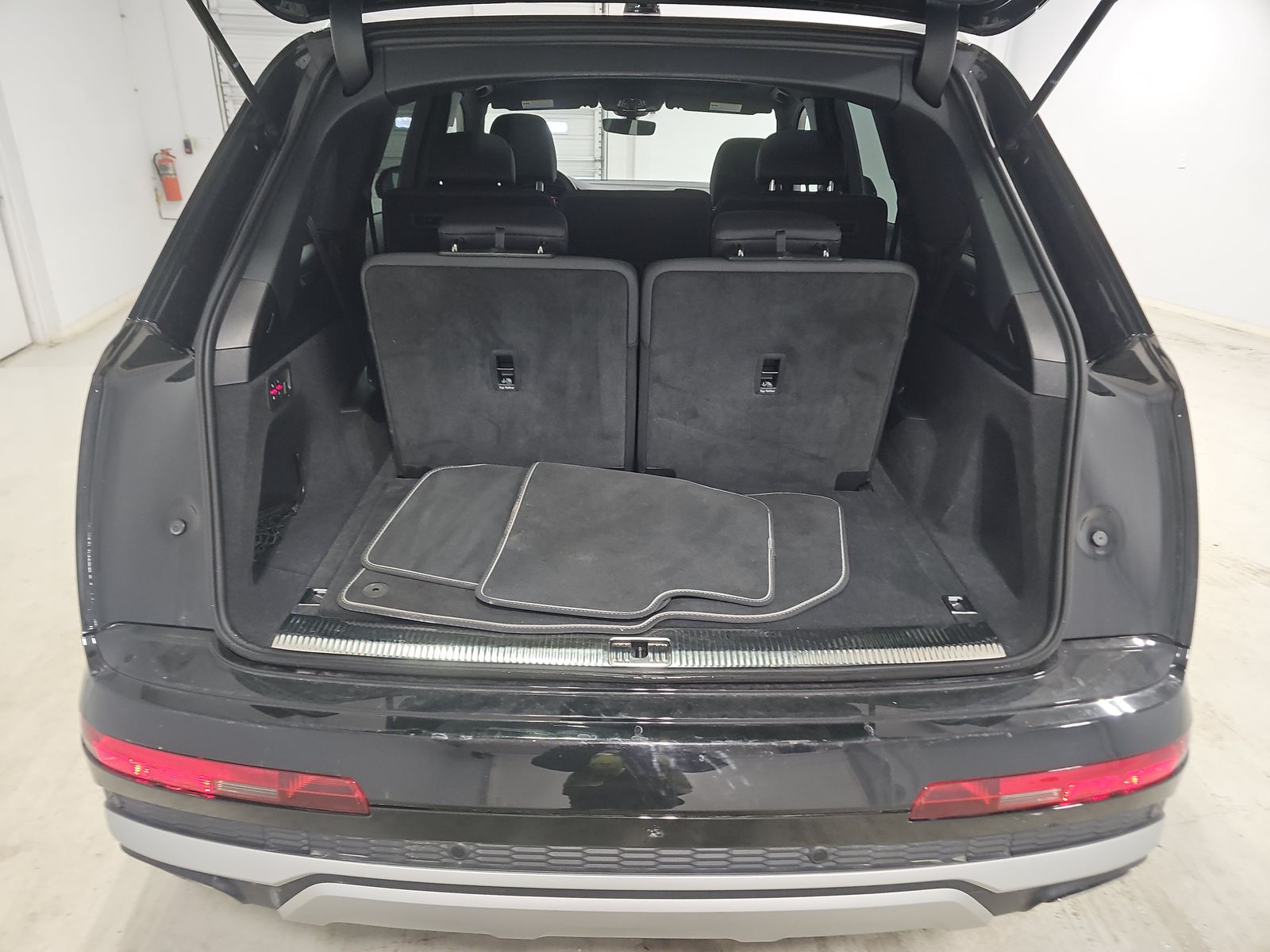 2025 Audi Q7 Premium Plus AWD