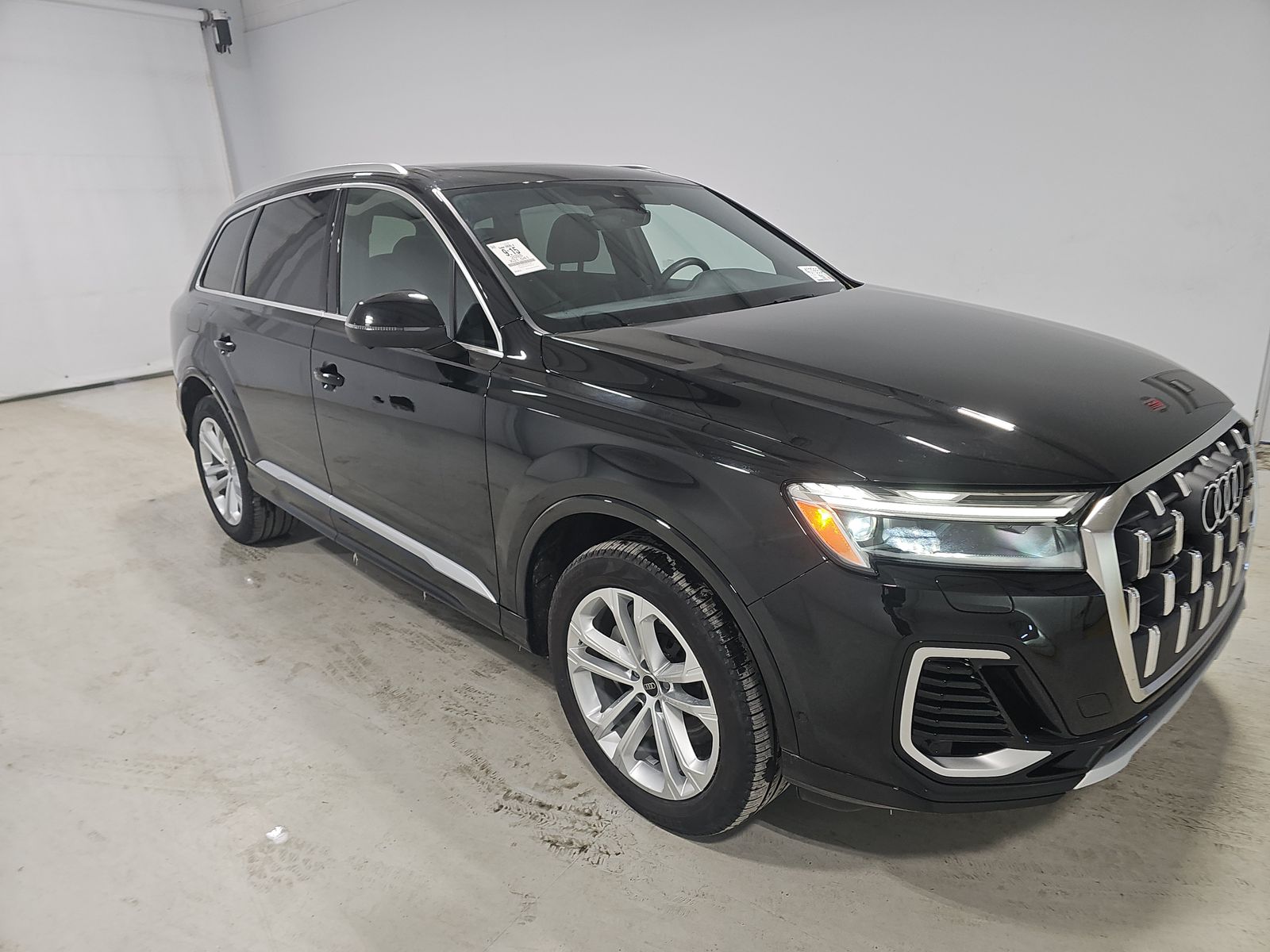 2025 Audi Q7 Premium Plus AWD