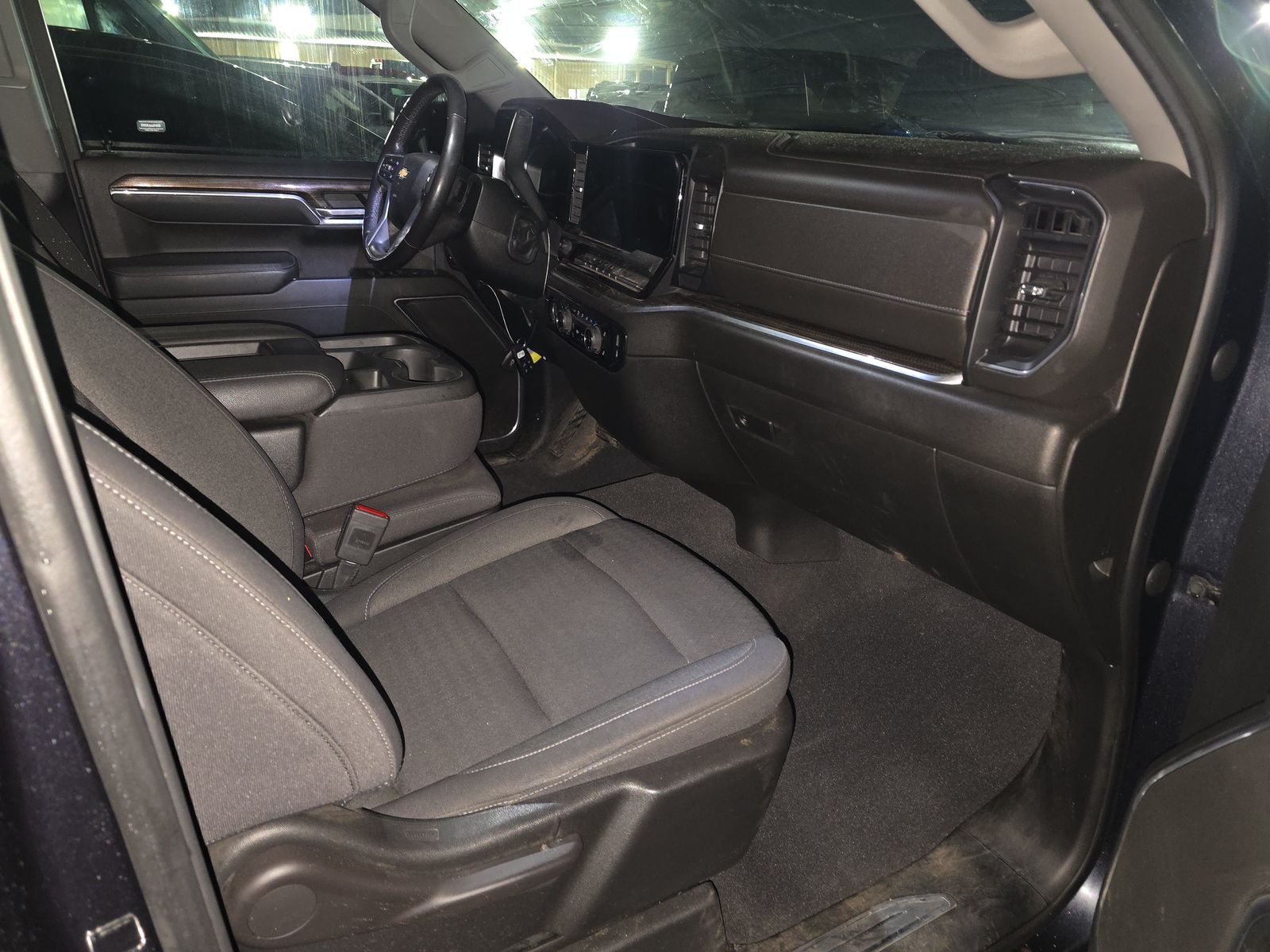 2022 Chevrolet Silverado 1500 LT AWD