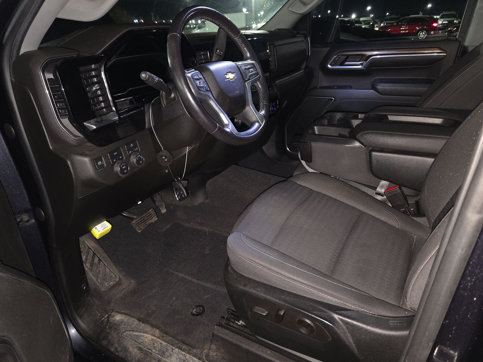 2022 Chevrolet Silverado 1500 LT AWD