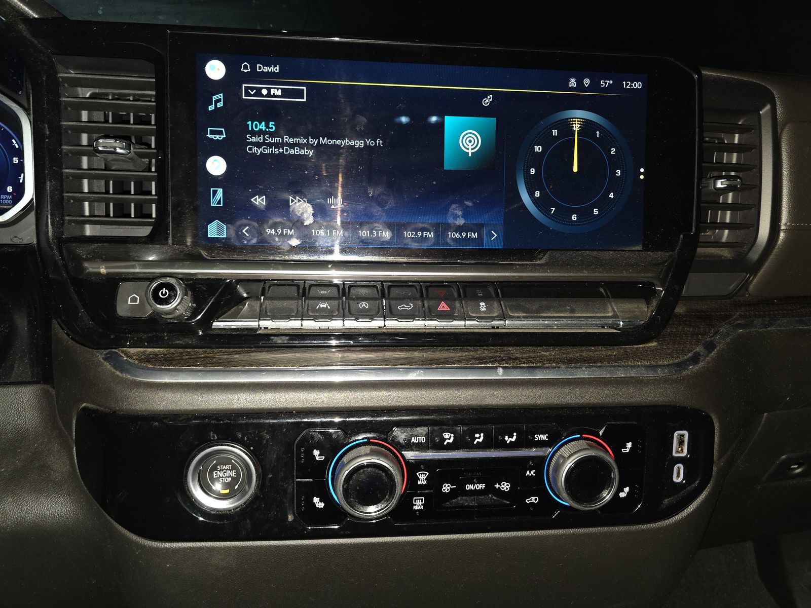 2022 Chevrolet Silverado 1500 LT AWD