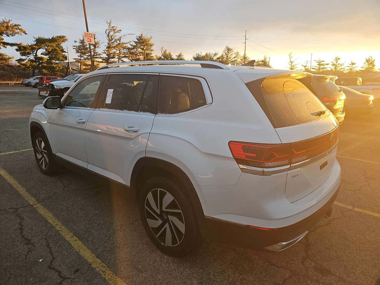 2025 Volkswagen Atlas 2.0T SEL AWD