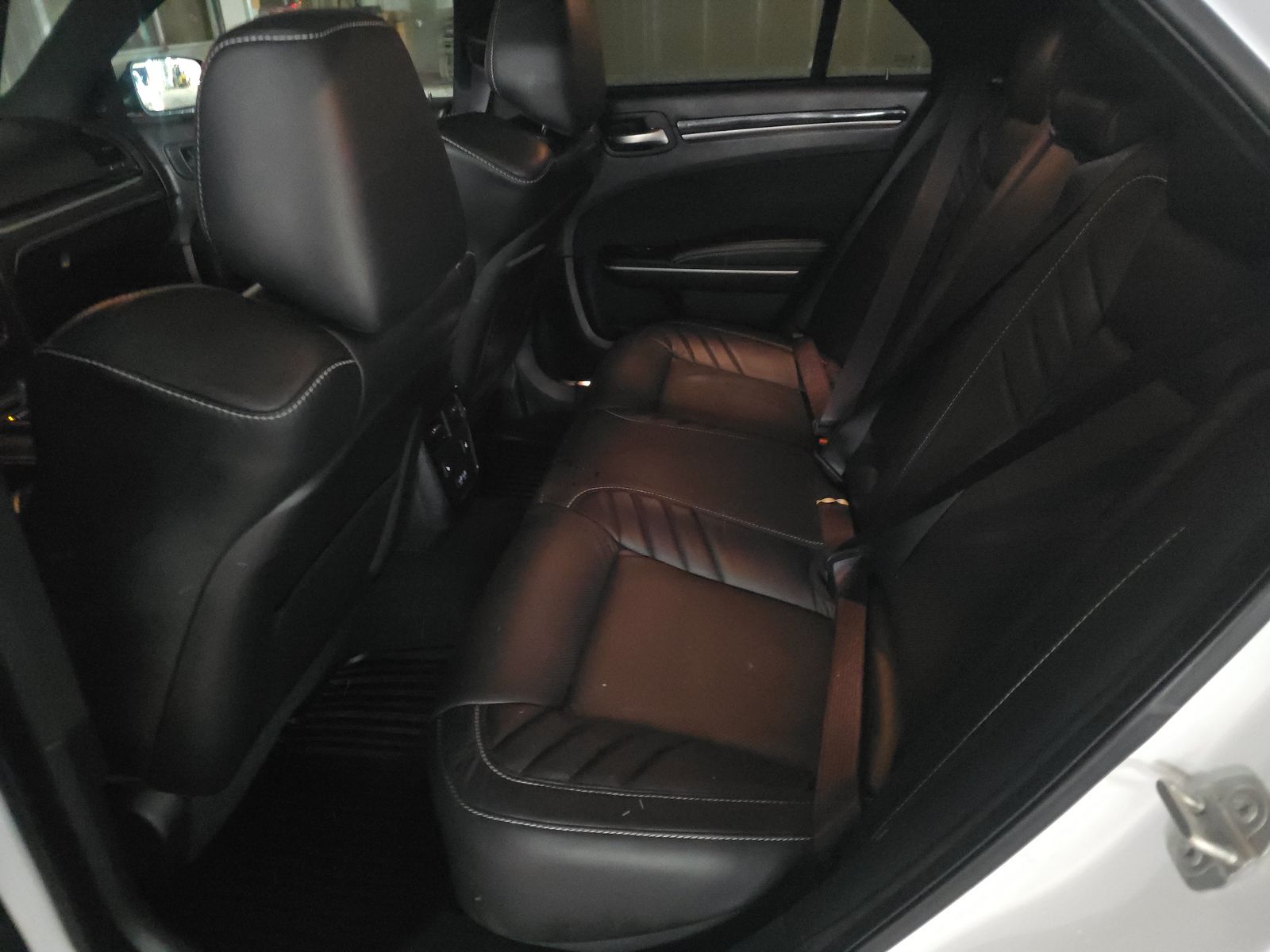 2023 Chrysler 300 C RWD