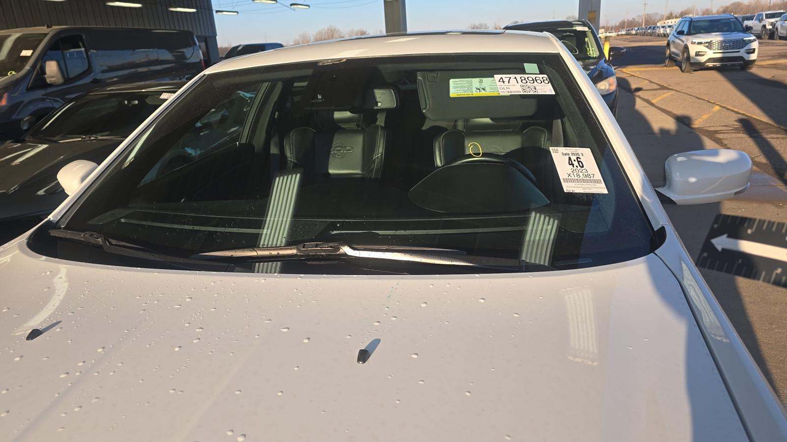 2023 Chrysler 300 C RWD