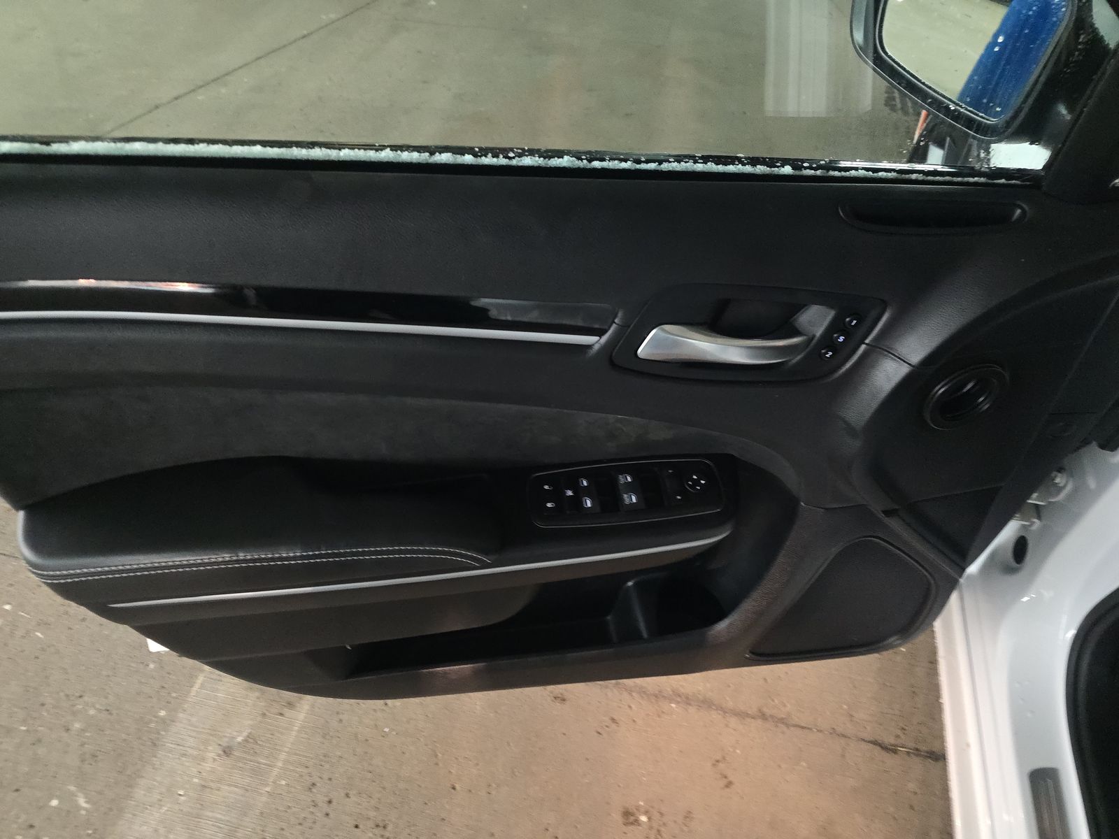 2023 Chrysler 300 C RWD