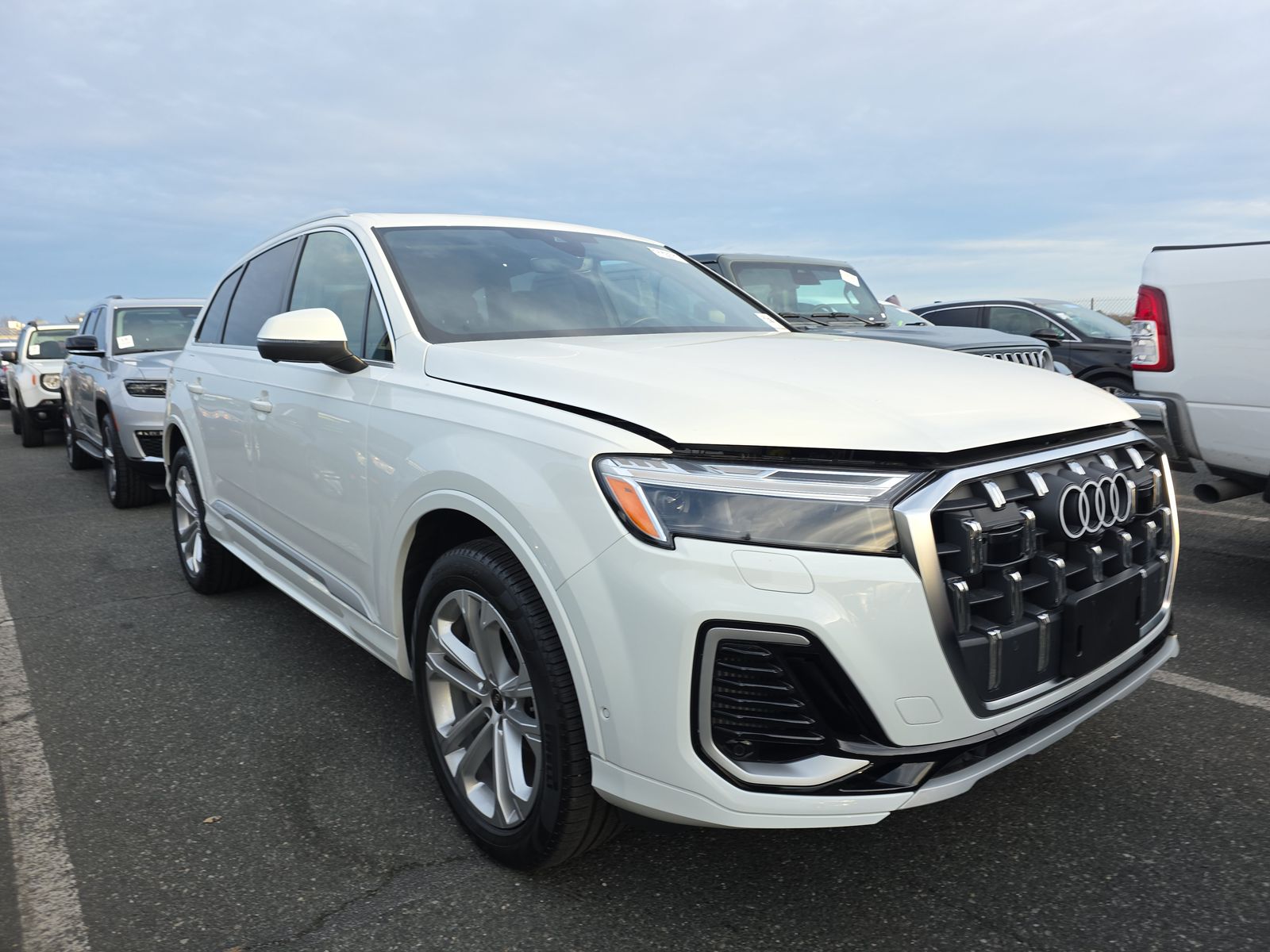 2025 Audi Q7 Premium Plus AWD