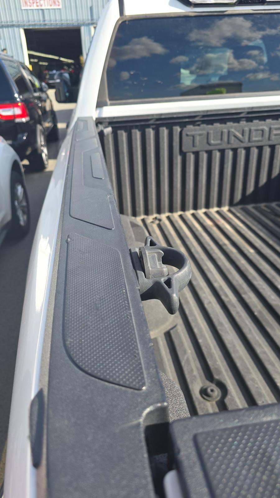 2022 Toyota Tundra SR5 AWD