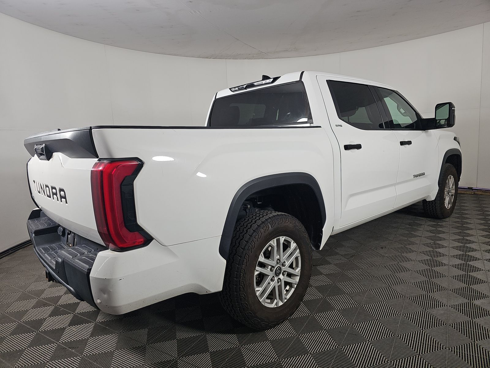 2022 Toyota Tundra SR5 AWD