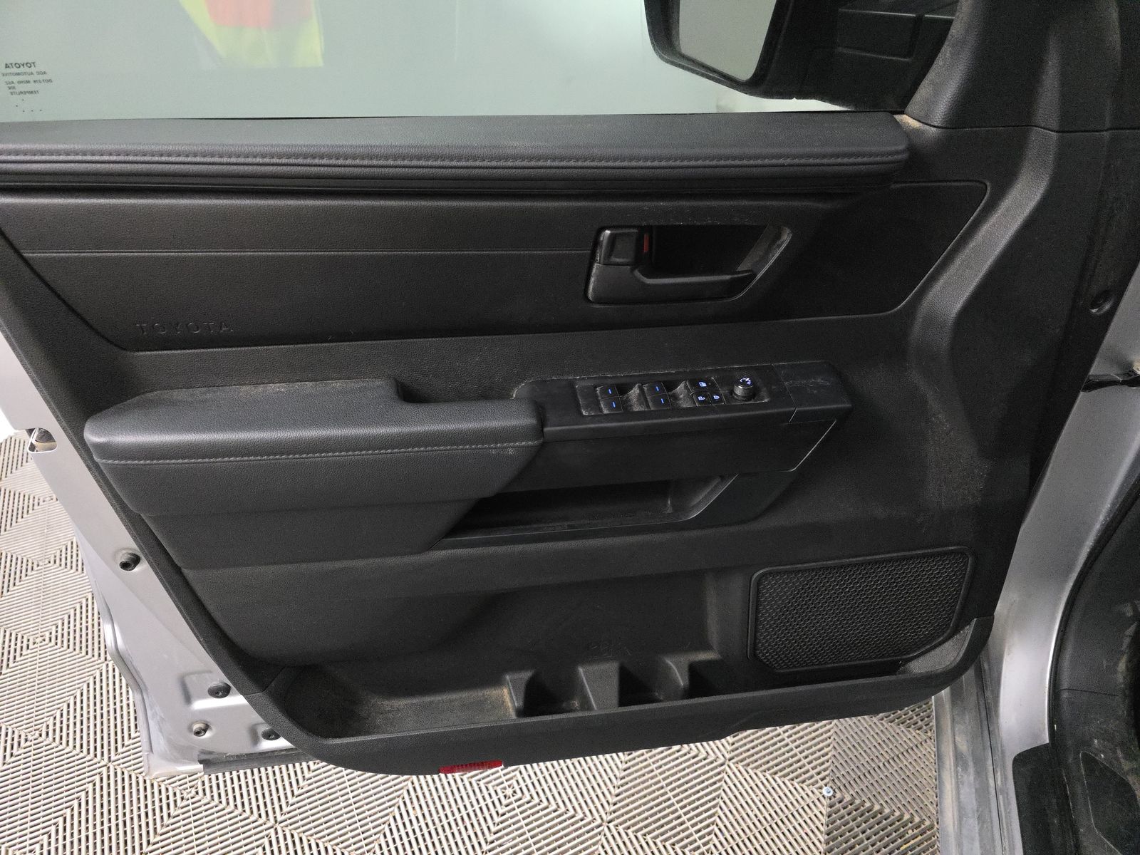 2024 Toyota Tundra SR AWD