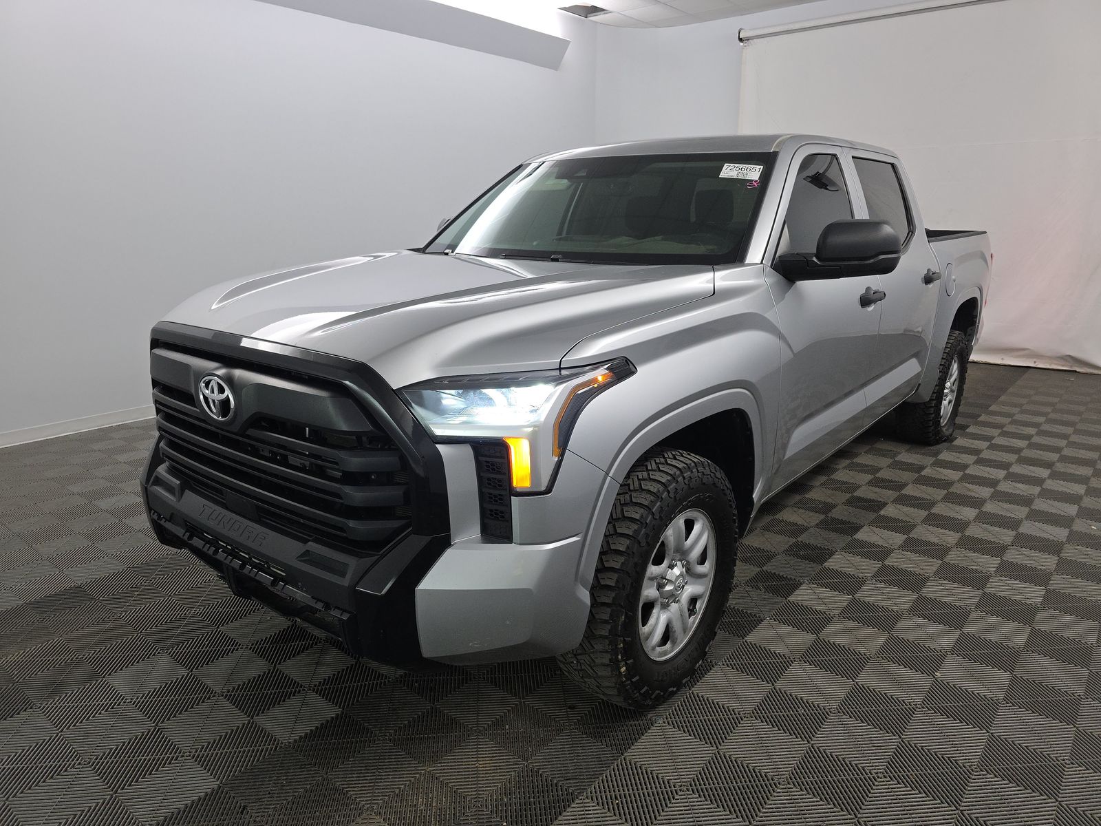 2024 Toyota Tundra SR AWD