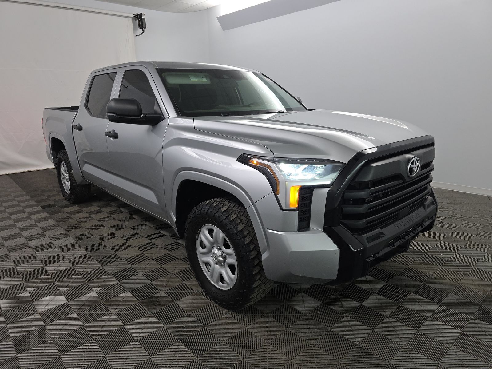 2024 Toyota Tundra SR AWD