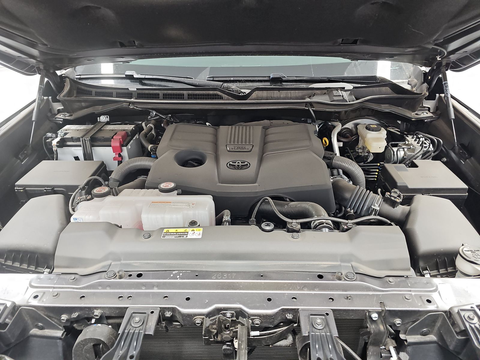 2025 Toyota Tundra SR5 AWD