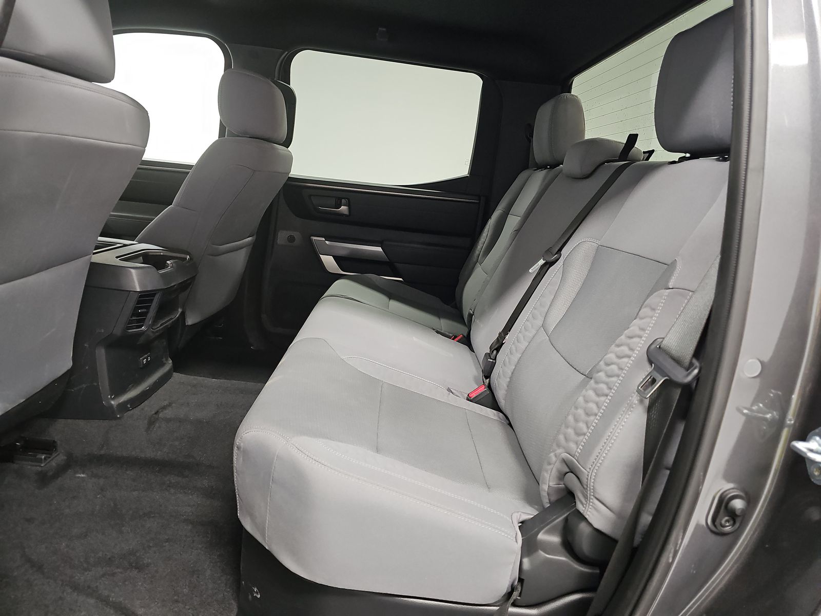 2025 Toyota Tundra SR5 AWD