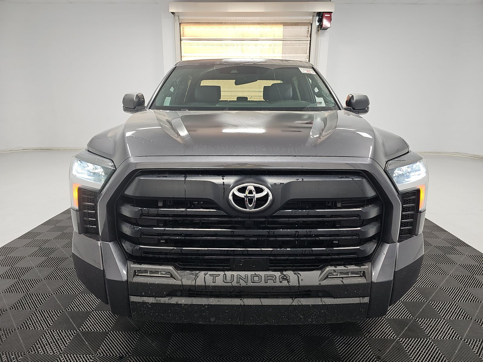 2025 Toyota Tundra SR5 AWD