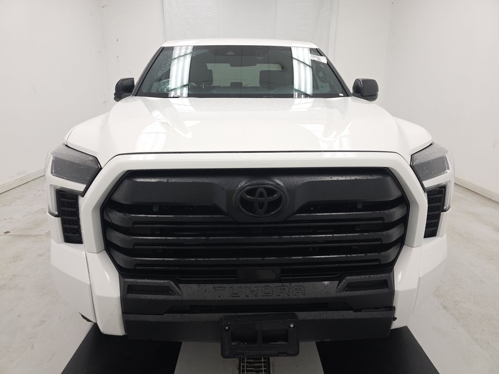 2025 Toyota Tundra SR5 AWD