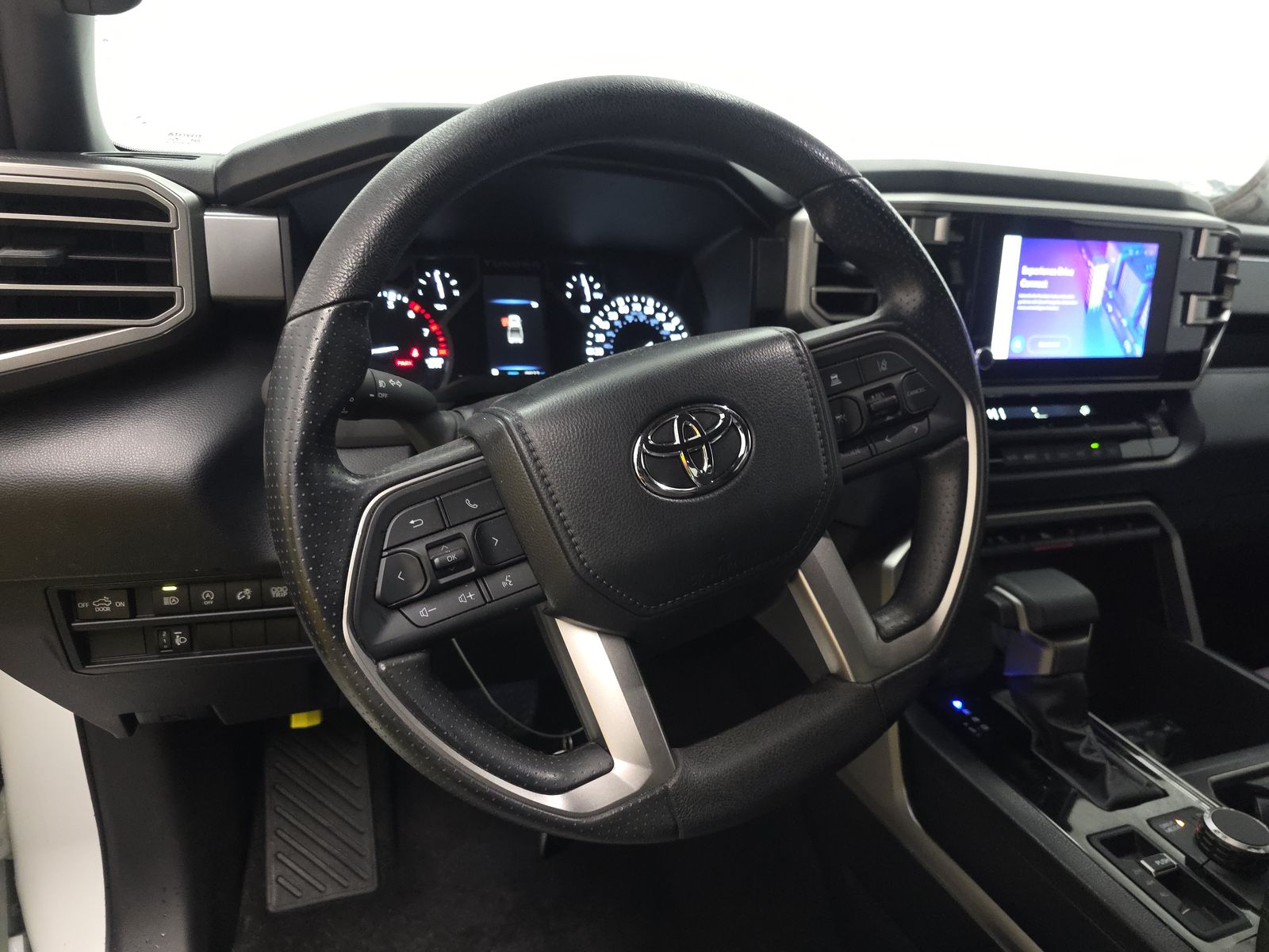 2025 Toyota Tundra SR5 AWD