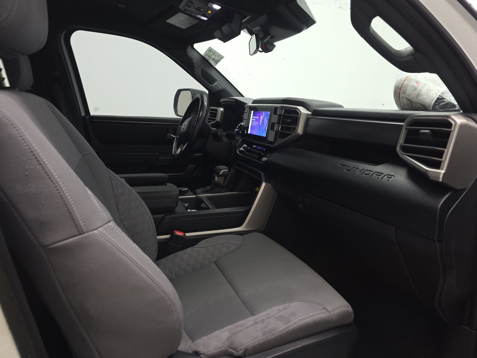 2025 Toyota Tundra SR5 AWD