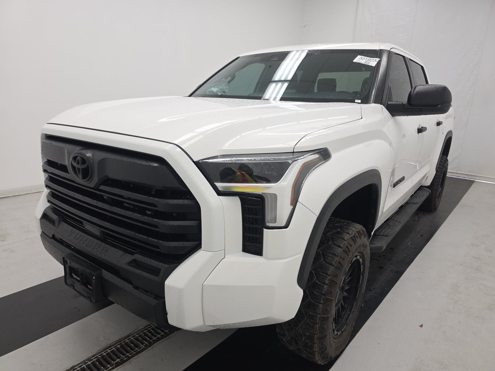 2025 Toyota Tundra SR5 AWD