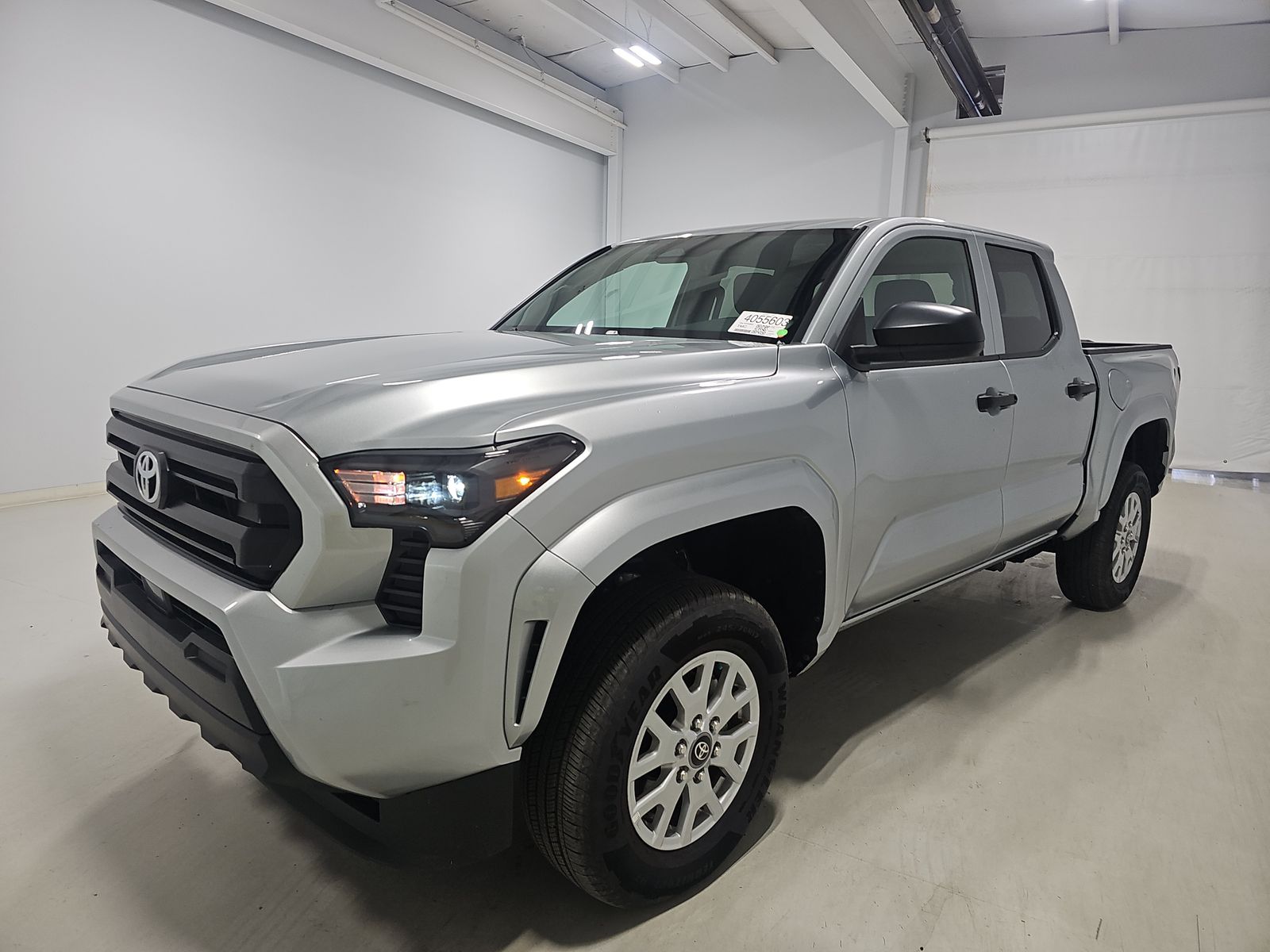 2025 Toyota Tacoma SR AWD