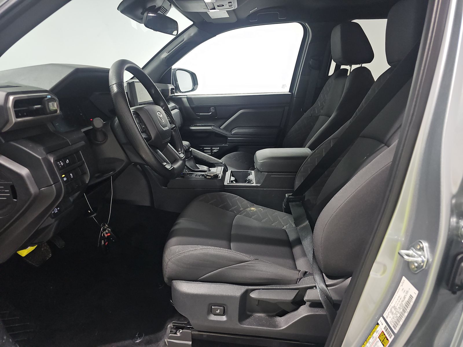 2025 Toyota Tacoma SR AWD