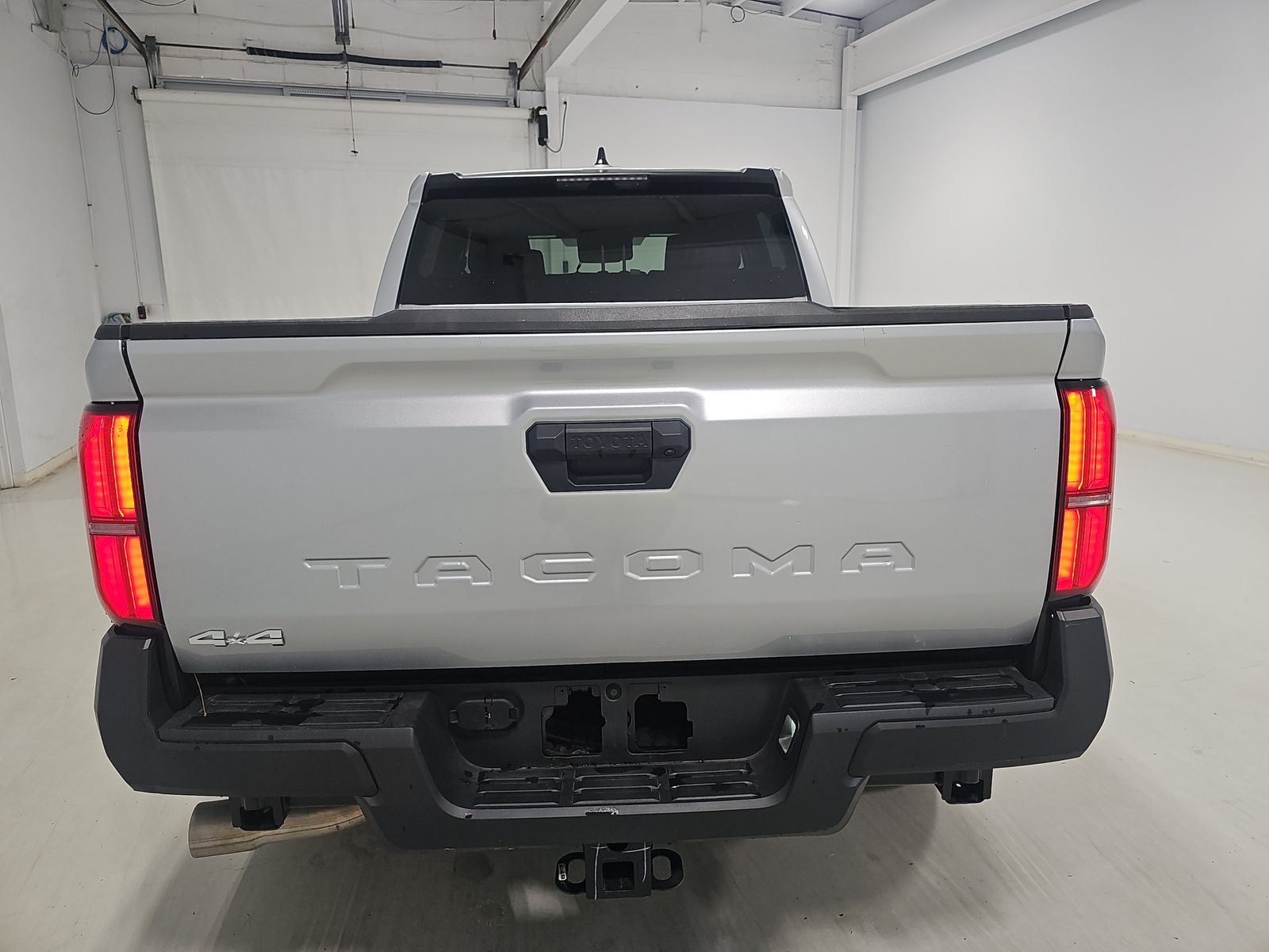 2025 Toyota Tacoma SR AWD