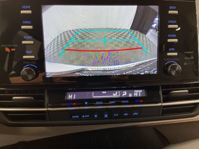 2024 Toyota Sienna LE FWD