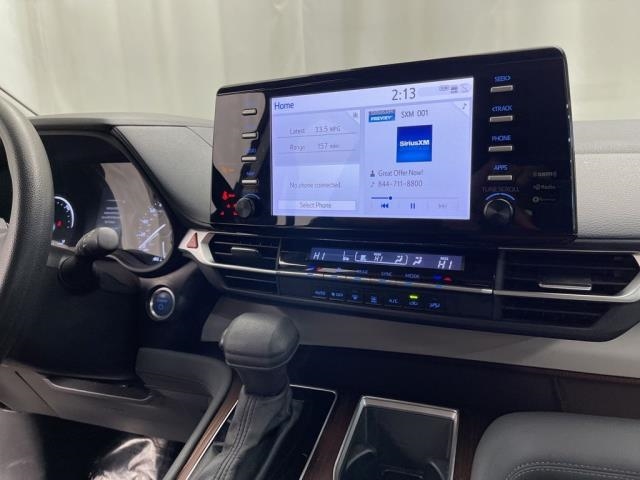 2024 Toyota Sienna LE FWD