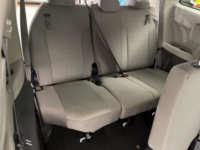 2024 Toyota Sienna LE FWD