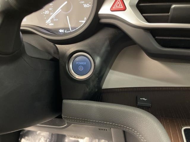 2024 Toyota Sienna LE FWD