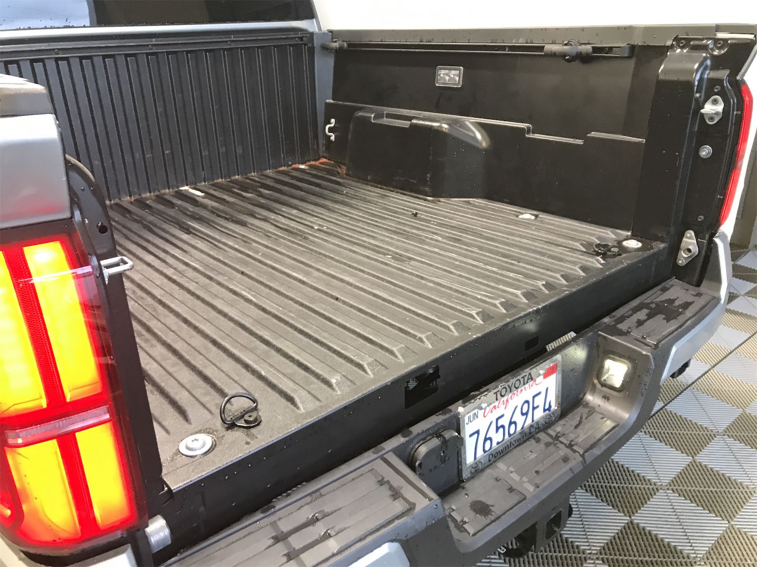 2025 Toyota Tacoma SR5 RWD