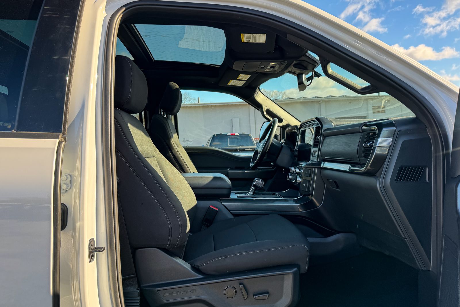 2022 Ford F-150 XLT AWD