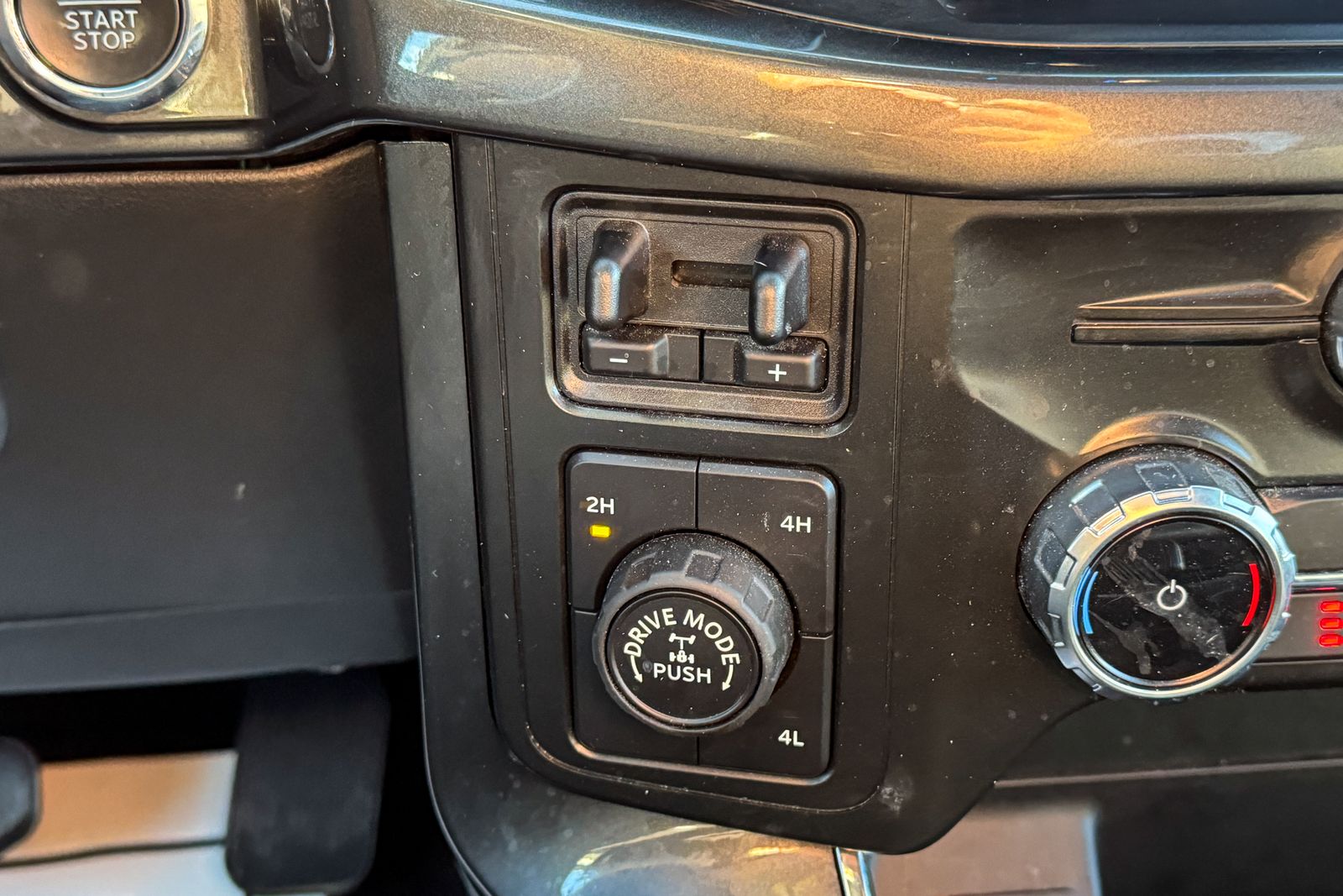 2022 Ford F-150 XLT AWD