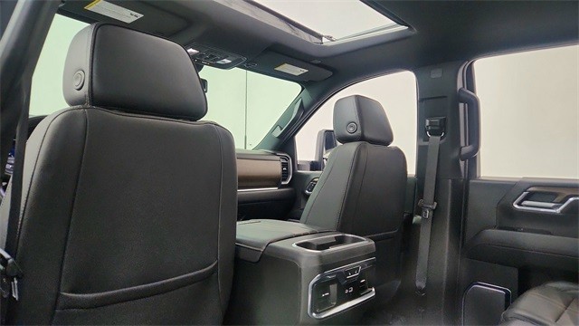 2024 Chevrolet Silverado 3500HD High Country AWD