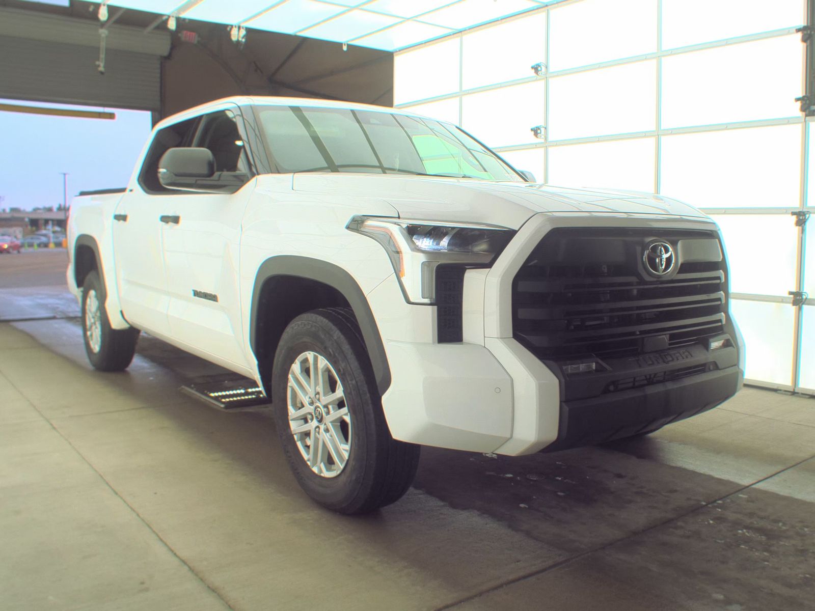 2023 Toyota Tundra SR5 AWD