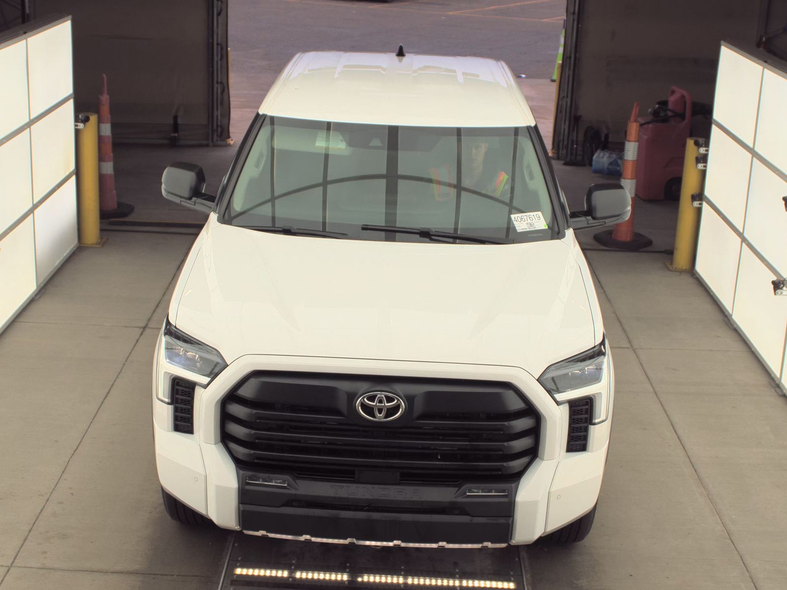 2023 Toyota Tundra SR5 AWD