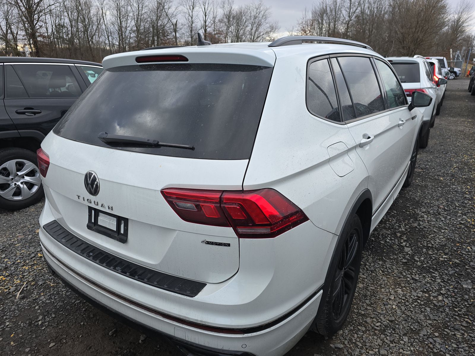2022 Volkswagen Tiguan 2.0T SE R-Line Black AWD