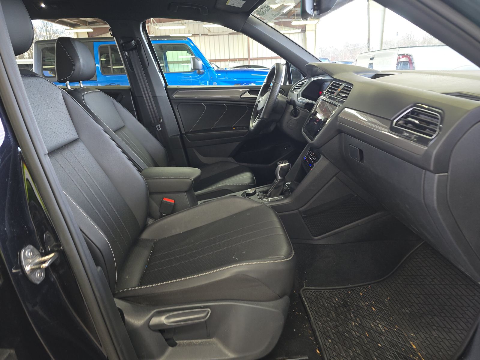 2022 Volkswagen Tiguan 2.0T SE R-Line Black AWD