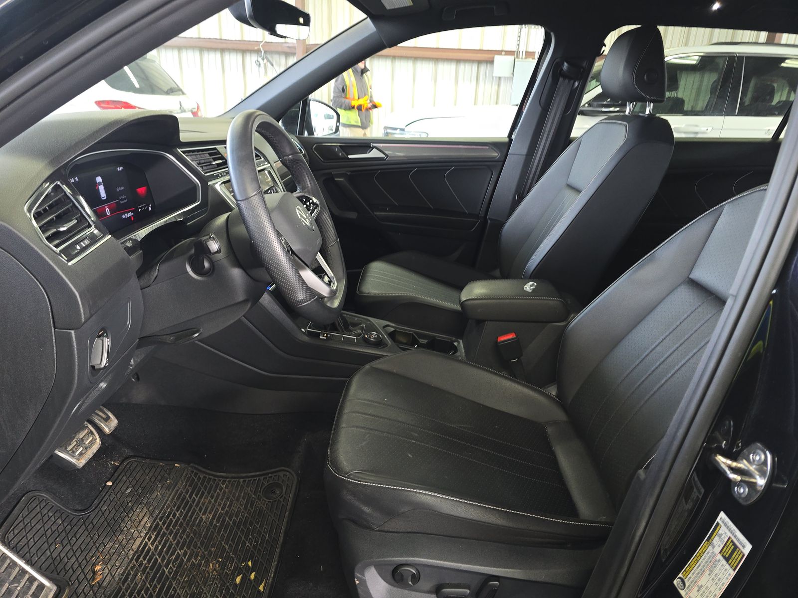 2022 Volkswagen Tiguan 2.0T SE R-Line Black AWD