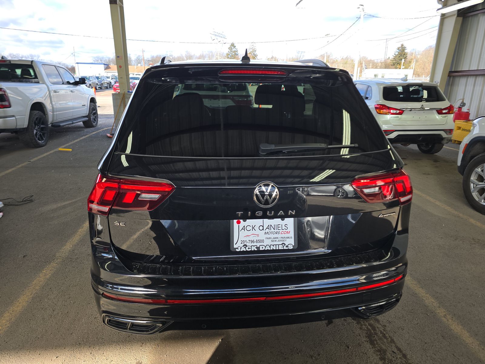 2022 Volkswagen Tiguan 2.0T SE R-Line Black AWD