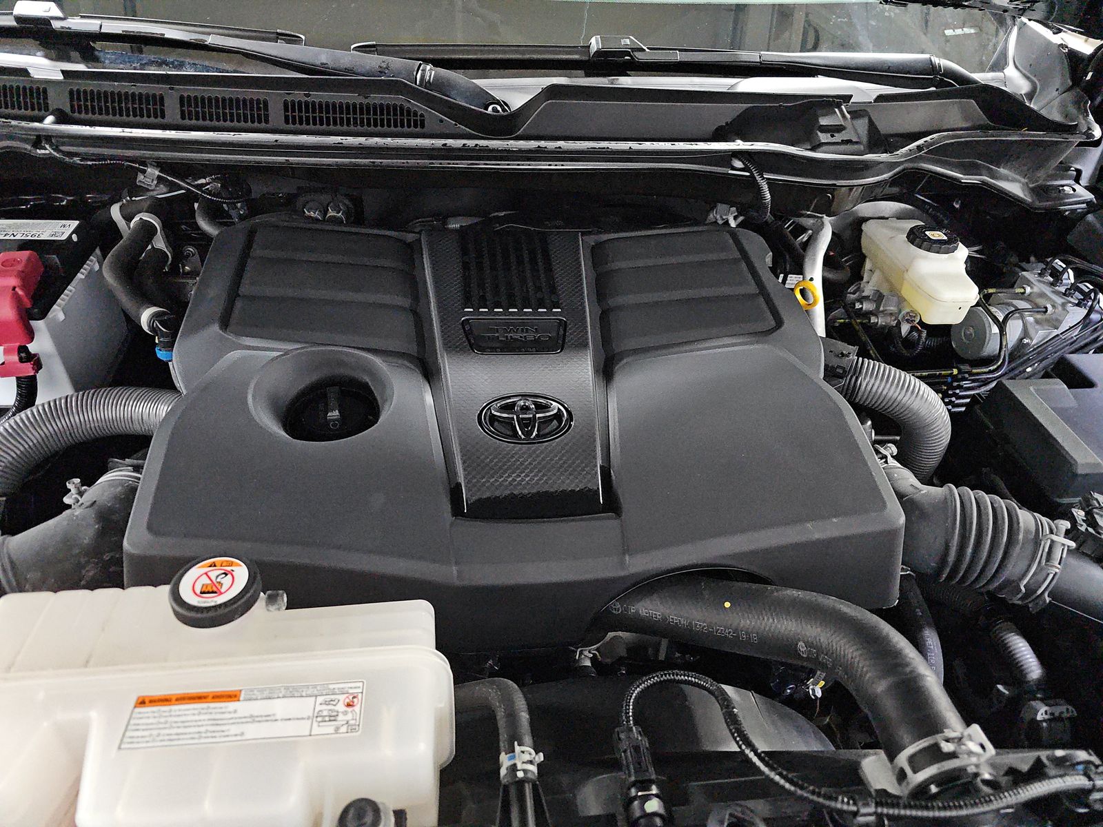 2022 Toyota Tundra SR5 AWD