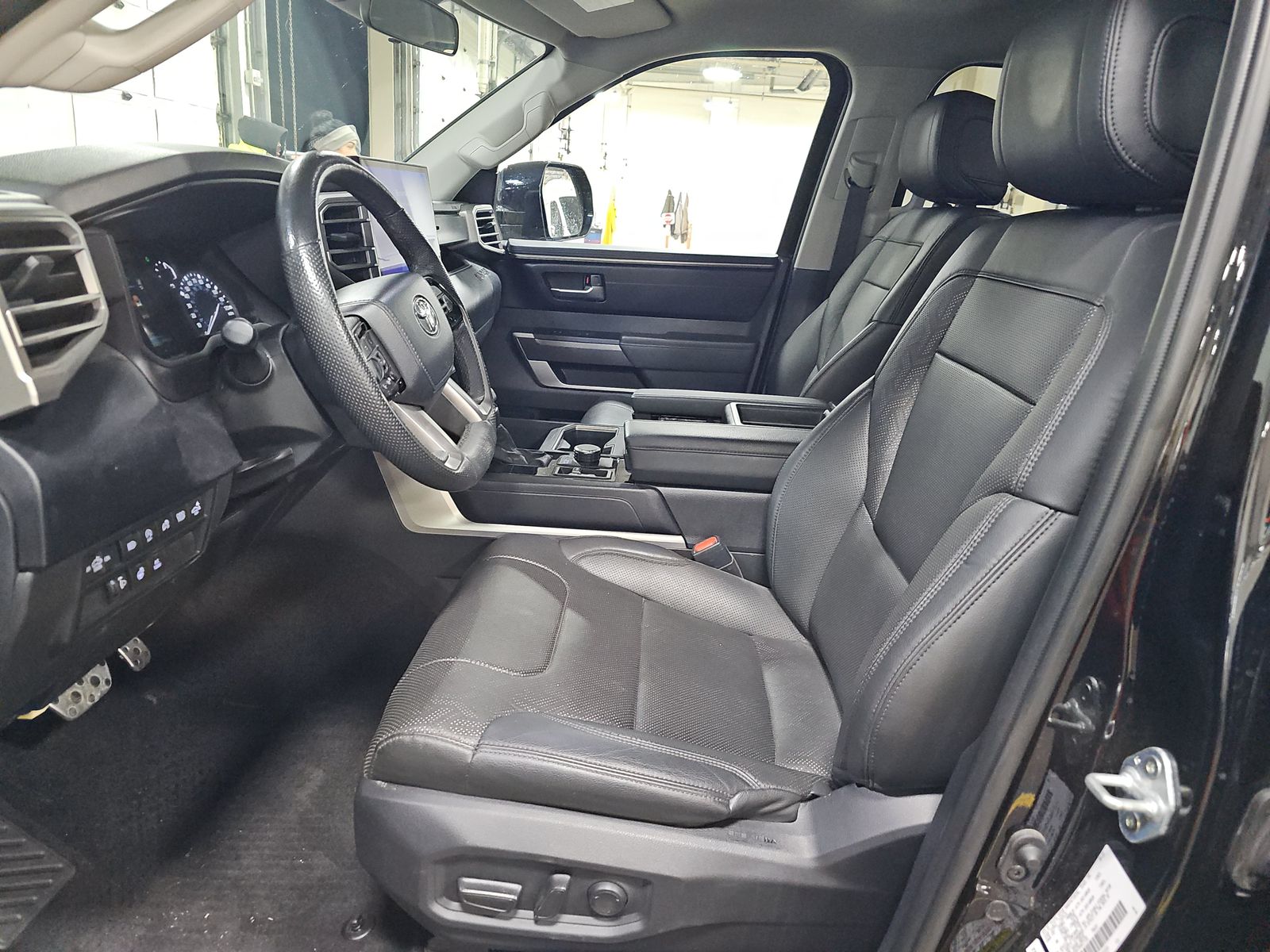 2022 Toyota Tundra SR5 AWD