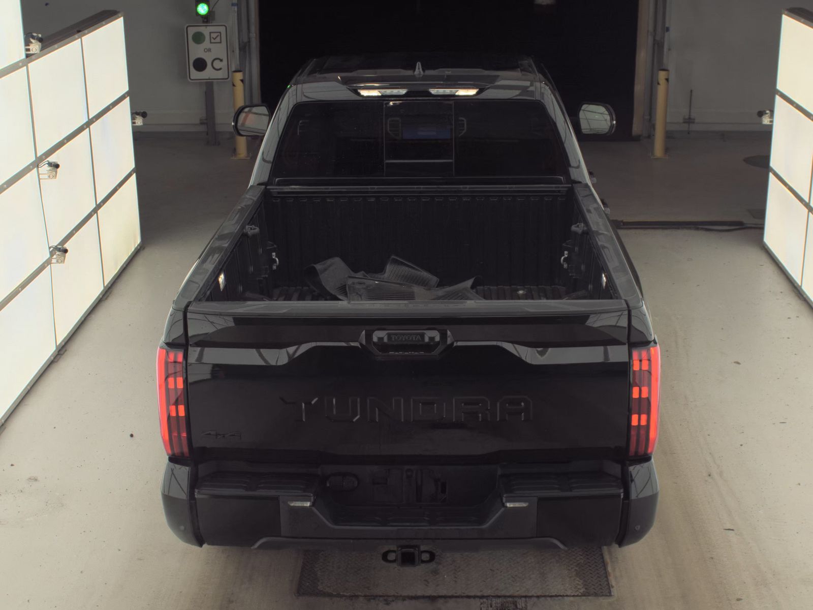 2022 Toyota Tundra SR5 AWD