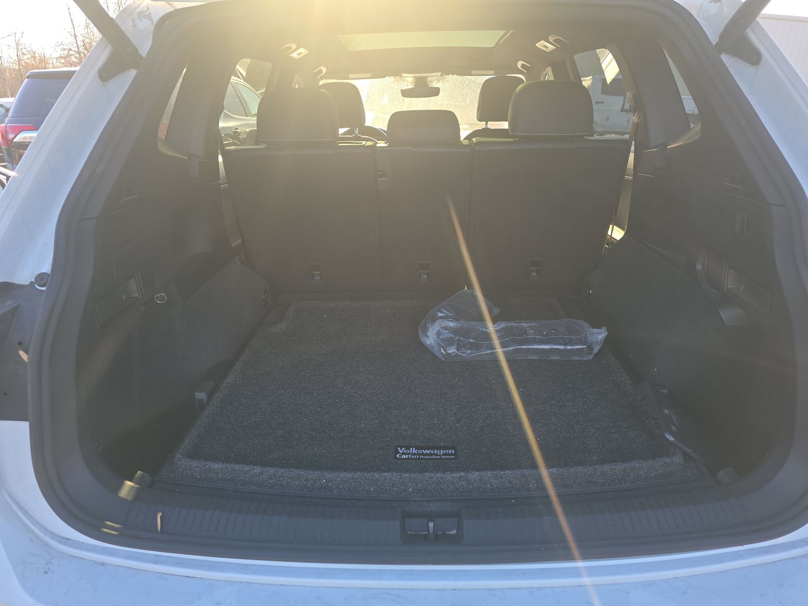 2022 Volkswagen Tiguan 2.0T SE R-Line Black AWD