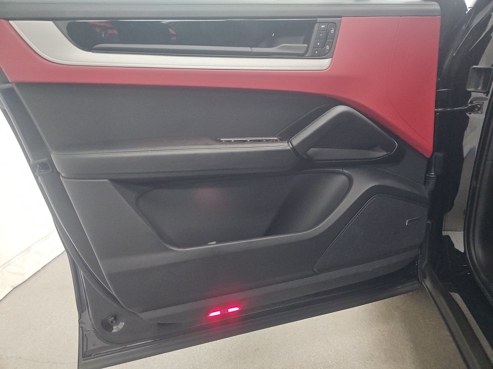 2025 Porsche Cayenne S AWD