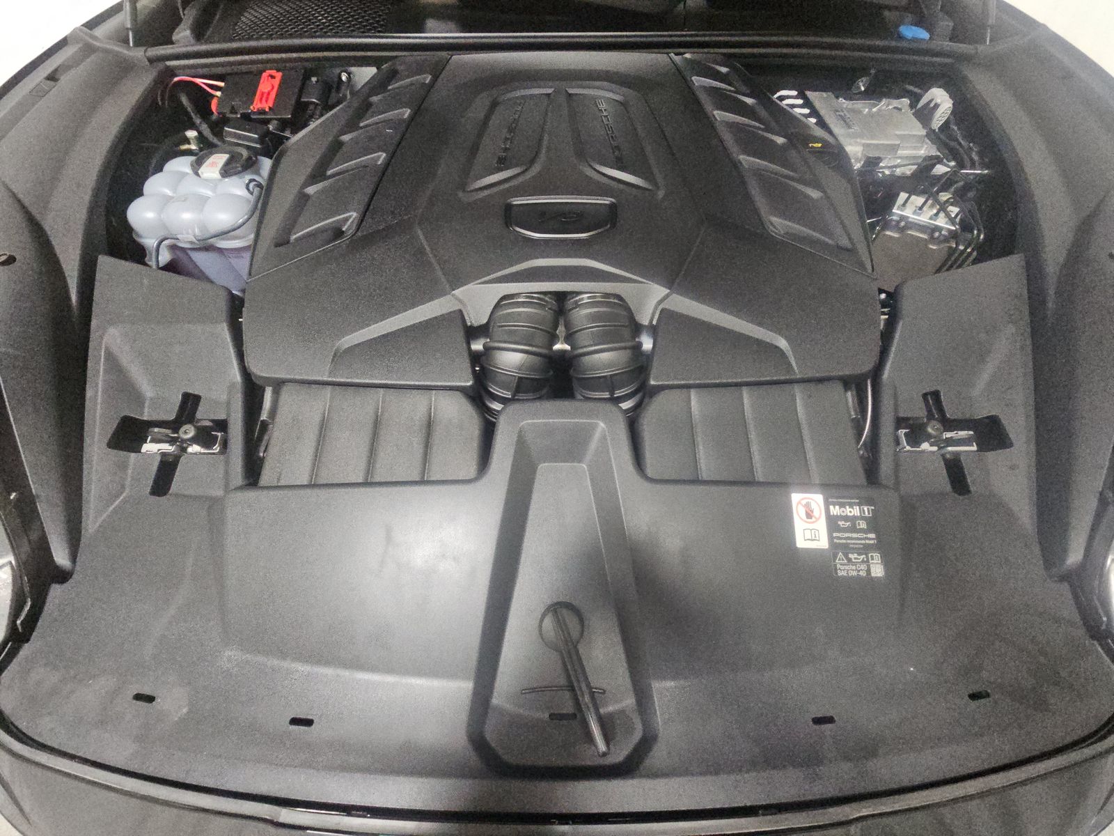 2025 Porsche Cayenne S AWD