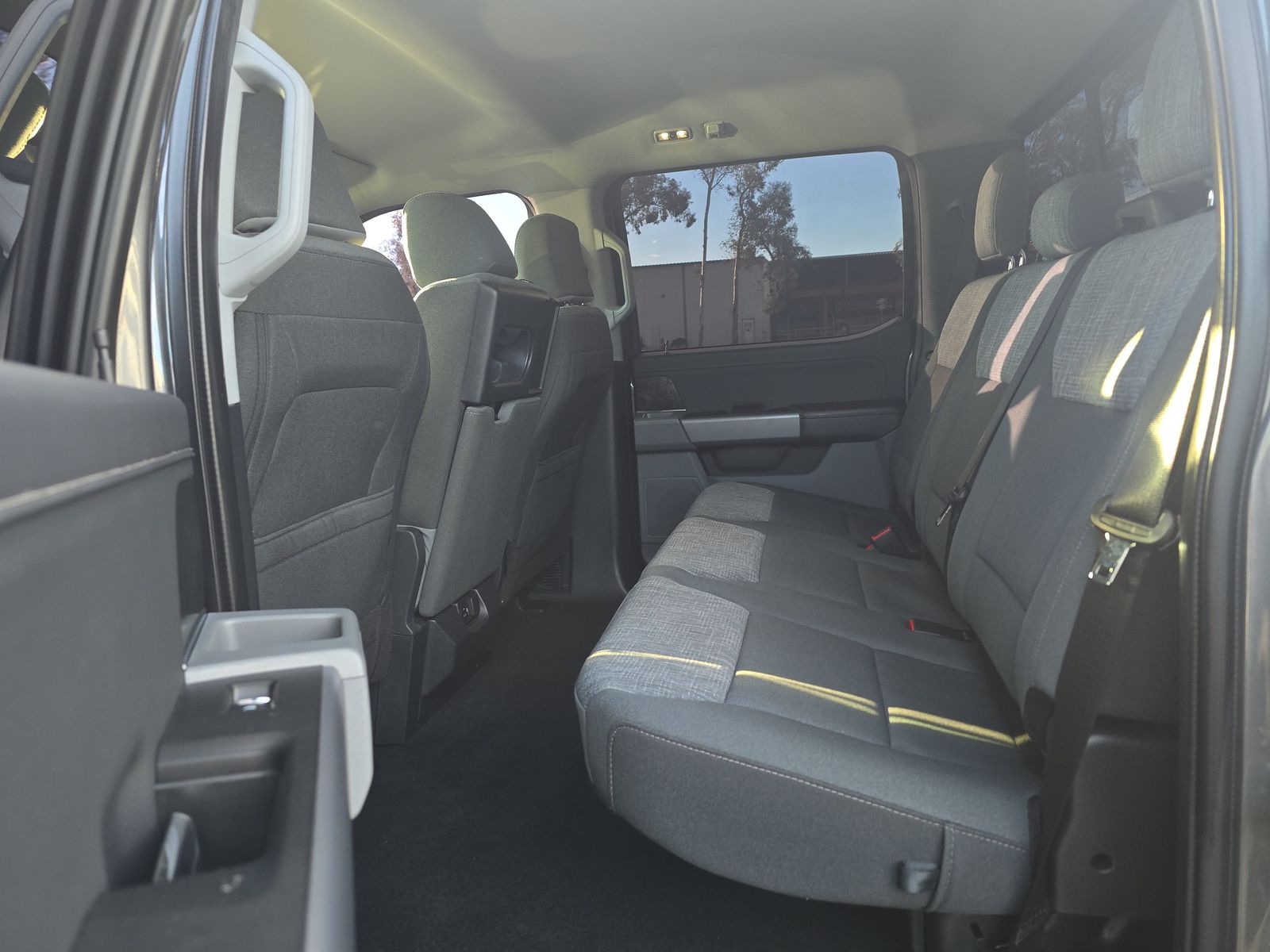 2023 Ford F-150 Lariat FWD